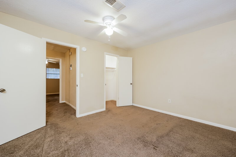 1,950/Mo, 4466 W Cypress Villas Dr Spring, TX 77379 Bedroom View