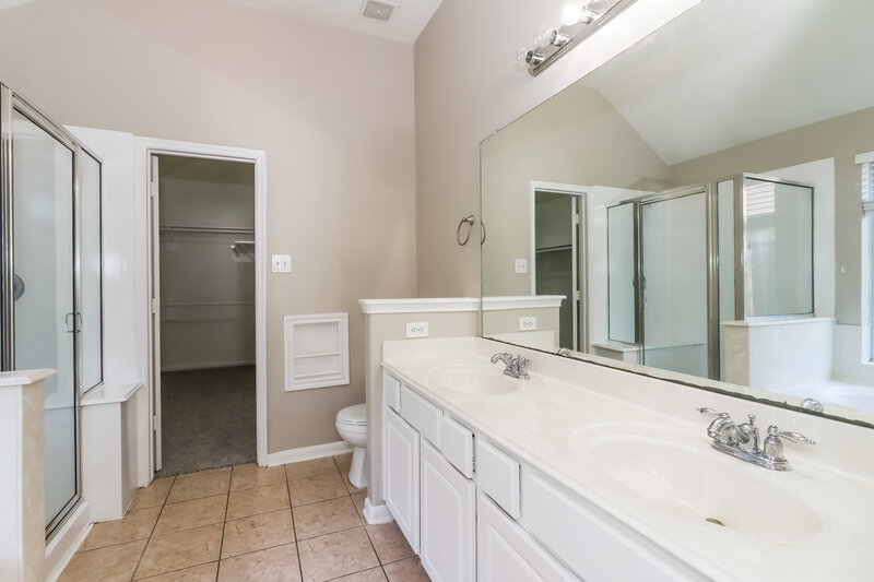 1,960/Mo, 21807 Cascade Hollow Ln Spring, TX 77379 Main Bathroom View