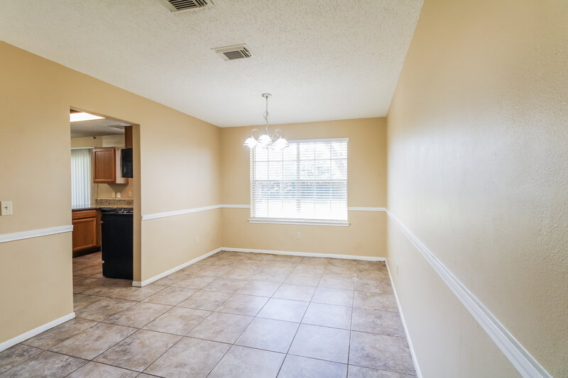 2,310/Mo, 16927 Kettle Creek Dr Spring, TX 77379 Dining Room View 2