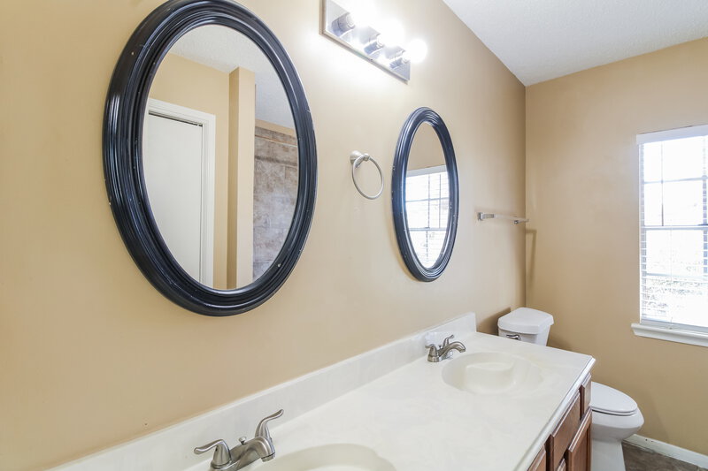 2,310/Mo, 16927 Kettle Creek Dr Spring, TX 77379 Bathroom View