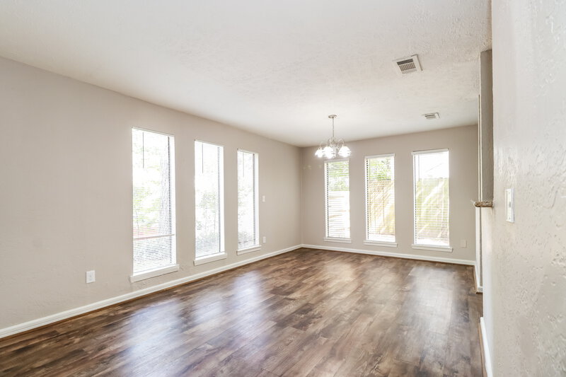 1,705/Mo, 17803 Villa Way Dr Spring, TX 77379 Living Room View