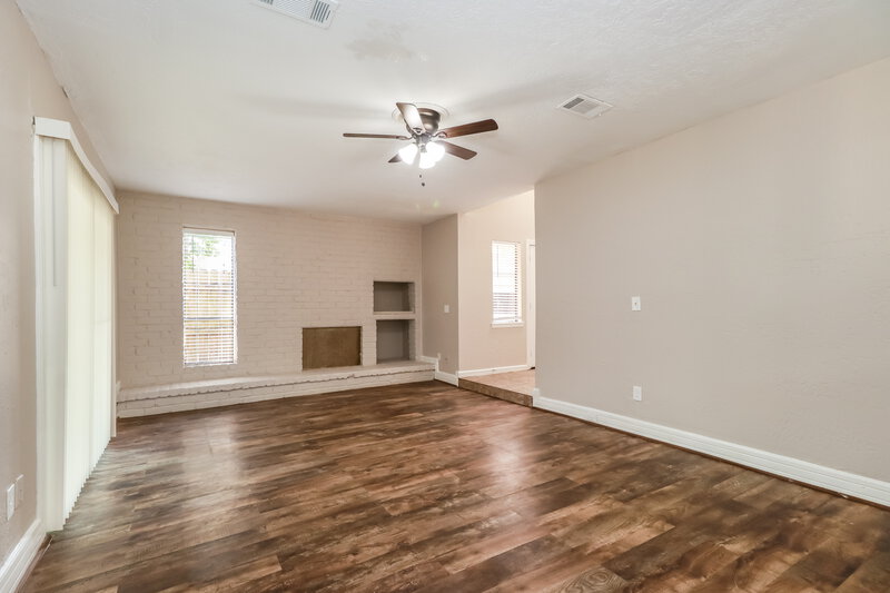 1,705/Mo, 17803 Villa Way Dr Spring, TX 77379 Family Room View