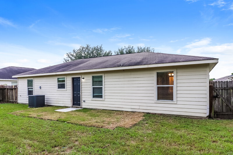 1,870/Mo, 29114 Red River Loop Spring, TX 77386 Rear View