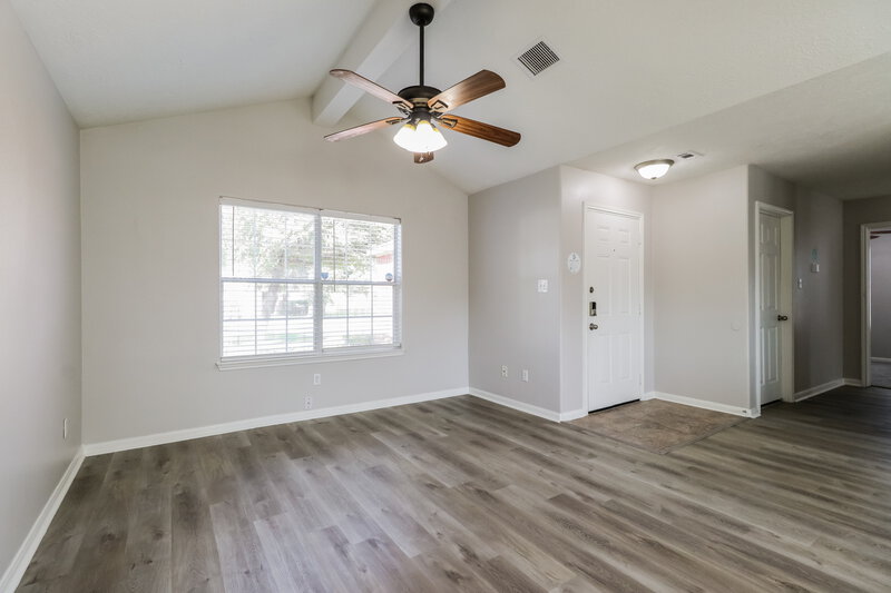 2,120/Mo, 4815 Comal River Loop Spring, TX 77386 Living Room View 3