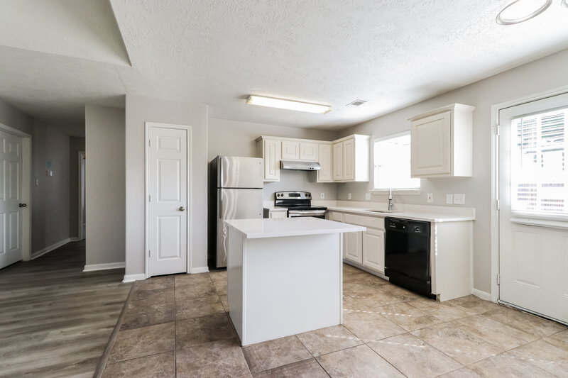 2,120/Mo, 4815 Comal River Loop Spring, TX 77386 Kitchen View