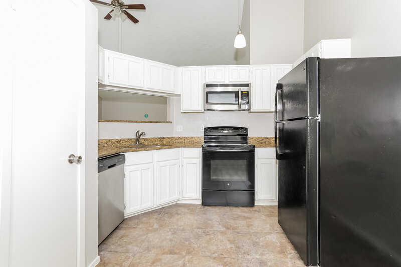 0/Mo, 21102 Fernhollow Ln Spring, TX 77388 Kitchen View