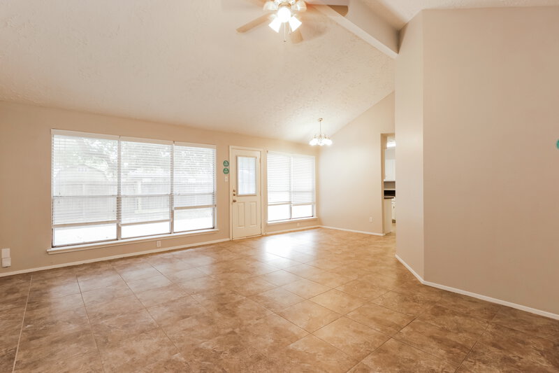 1,660/Mo, 21002 Ironcrest Ln Spring, TX 77388 Living Room View 2