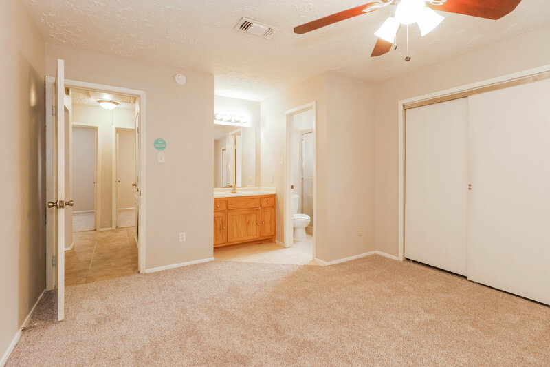 1,660/Mo, 21002 Ironcrest Ln Spring, TX 77388 Main Bedroom View 2