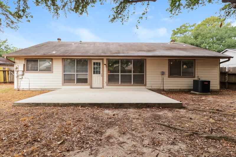 1,660/Mo, 21002 Ironcrest Ln Spring, TX 77388 Rear View