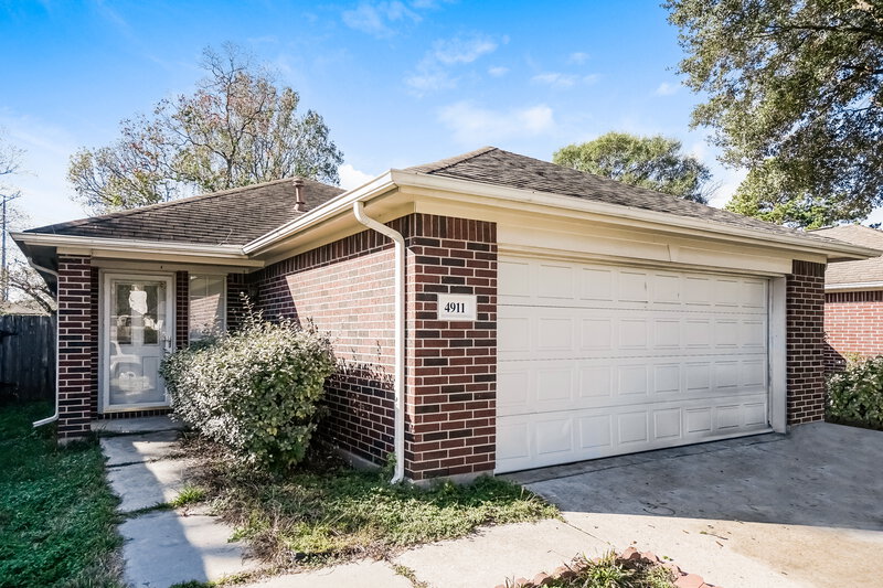 1,850/Mo, 4911 Deer Point Dr Spring, TX 77389 External View