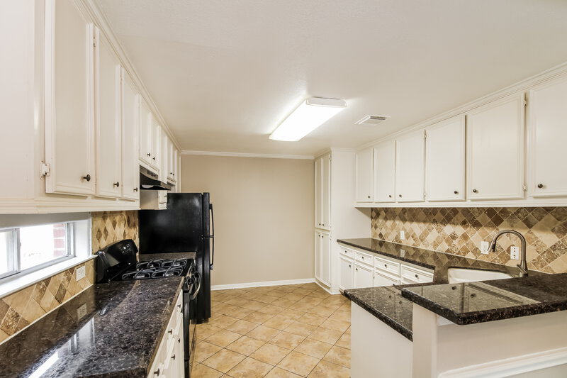 2,045/Mo, 14017 Rawlings St Humble, TX 77396 Kitchen View 2