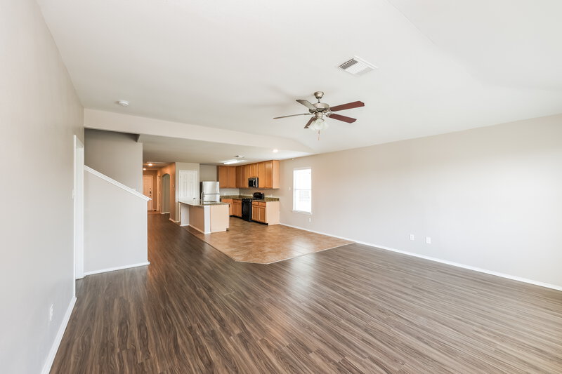 2,345/Mo, 1715 Wooded Acres Dr Humble, TX 77396 Living Room View
