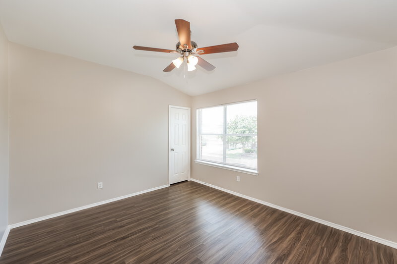 2,345/Mo, 1715 Wooded Acres Dr Humble, TX 77396 Bedroom View 3