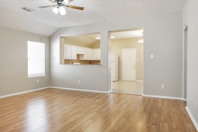 2,165/Mo, 11511 Harbour Lake Ct Humble, TX 77396 Living Room View 4