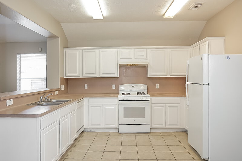 2,165/Mo, 11511 Harbour Lake Ct Humble, TX 77396 Kitchen View