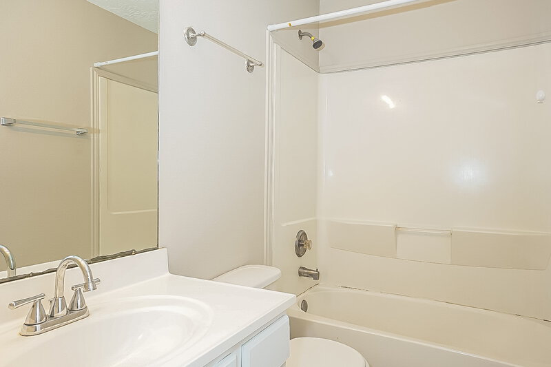 2,165/Mo, 11511 Harbour Lake Ct Humble, TX 77396 Main Bathroom View