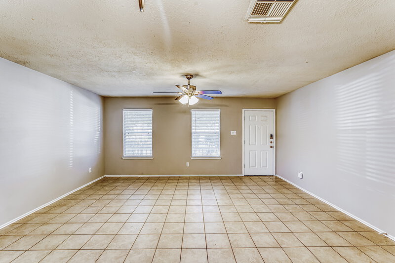 1,720/Mo, 17406 Wigeon Way Dr Humble, TX 77396 Living Room View 3