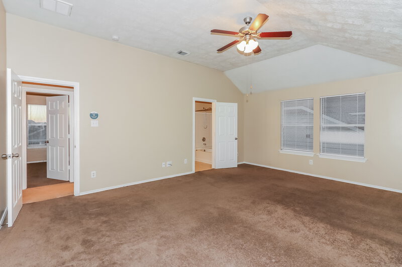 2,005/Mo, 15115 Roche Rock Dr Humble, TX 77396 Main Bedroom View