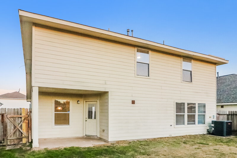 2,005/Mo, 15115 Roche Rock Dr Humble, TX 77396 Rear View