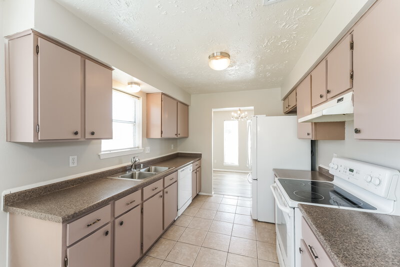 2,680/Mo, 15218 Heron Park Dr Humble, TX 77396 Kitchen View