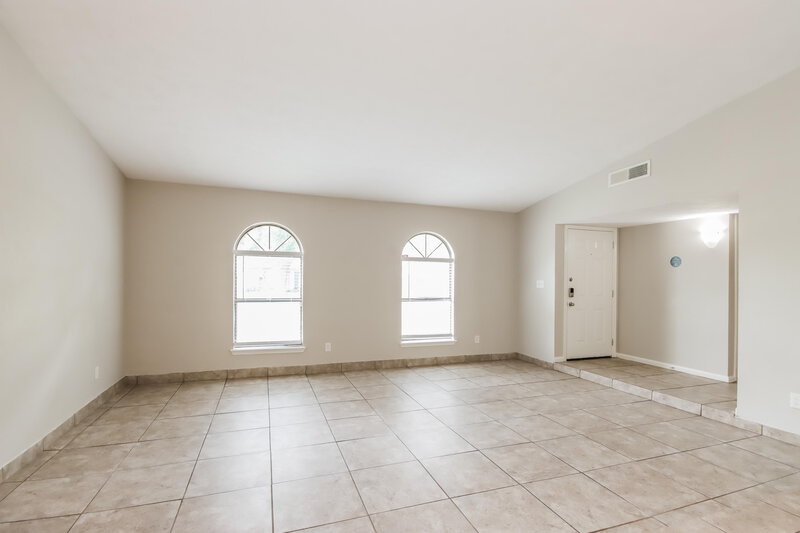 2,080/Mo, 2807 Killdeer Ln Humble, TX 77396 Living Room View