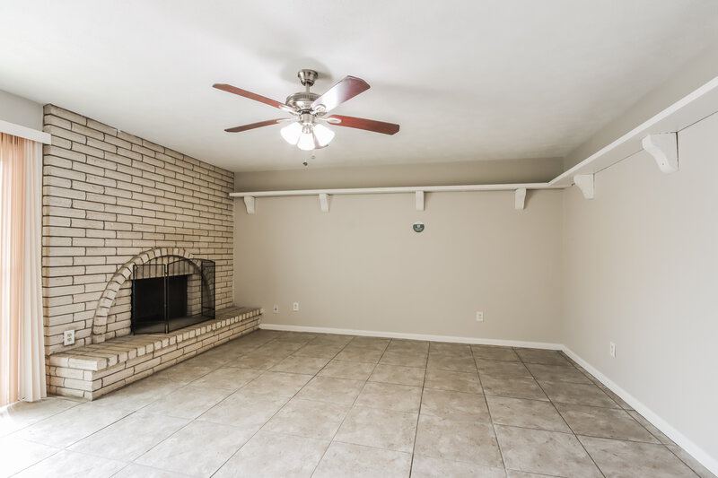 2,080/Mo, 2807 Killdeer Ln Humble, TX 77396 Living Room View 3