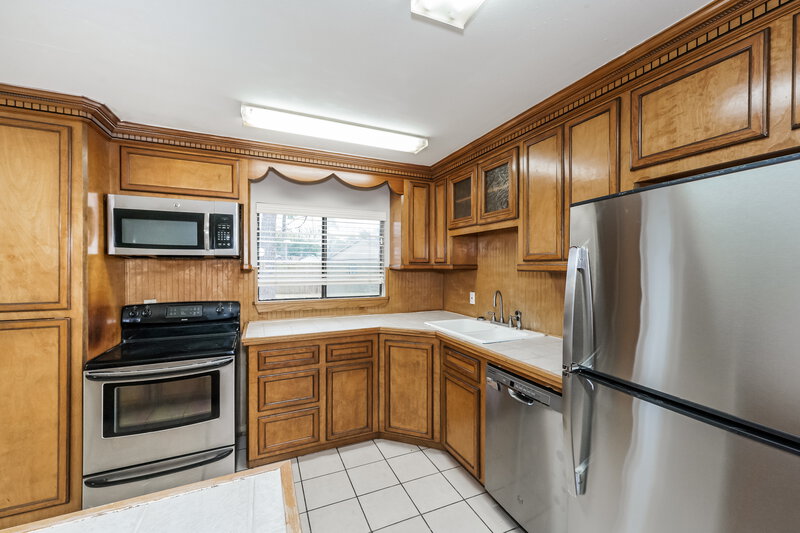 2,640/Mo, 2839 Canary Ln Humble, TX 77396 Kitchen View 2