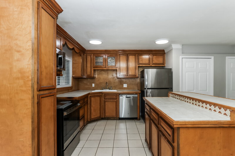 1,780/Mo, 2839 Canary Ln Humble, TX 77396 Kitchen View 2