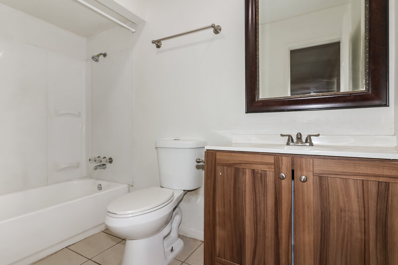 1,780/Mo, 2839 Canary Ln Humble, TX 77396 Main Bathroom View