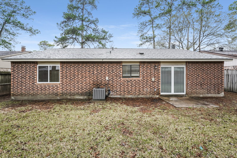 2,640/Mo, 2839 Canary Ln Humble, TX 77396 Rear View