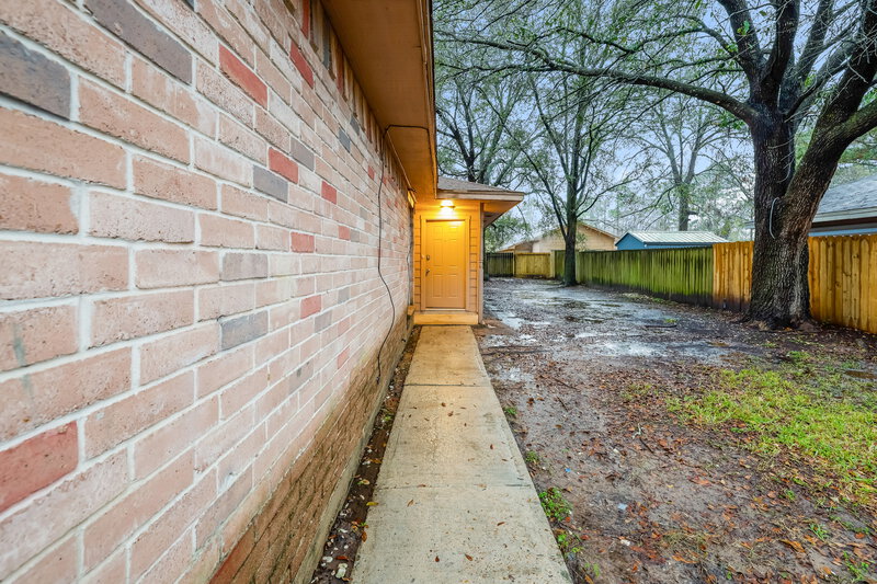 1,680/Mo, 15911 Wax Bill Ct Humble, TX 77396 Front Entrance View