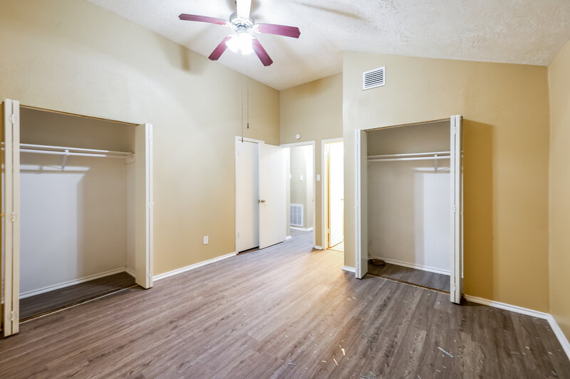 1,680/Mo, 15911 Wax Bill Ct Humble, TX 77396 Main Bedroom View