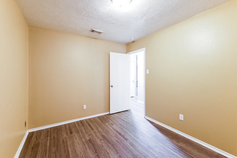 1,680/Mo, 15911 Wax Bill Ct Humble, TX 77396 Bedroom View 2