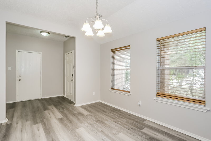 0/Mo, 11410 Moonlight Ridge Dr Humble, TX 77396 Dining Room View 2
