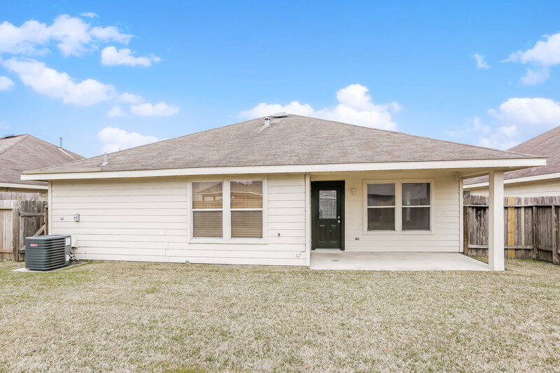 0/Mo, 11410 Moonlight Ridge Dr Humble, TX 77396 Rear View