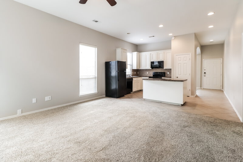 2,095/Mo, 19802 Middlegate Ln Richmond, TX 77407 Living Room View 2