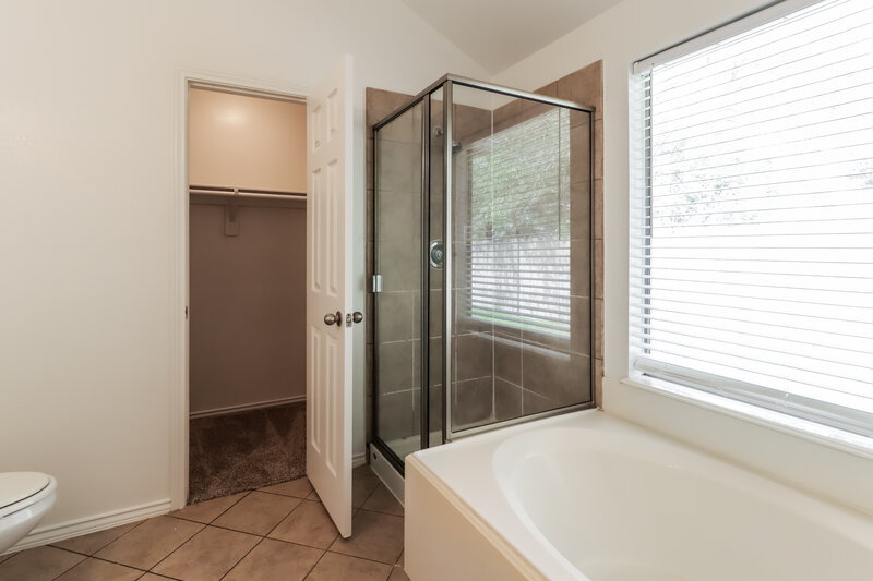 2,095/Mo, 19802 Middlegate Ln Richmond, TX 77407 Main Bedroom View 3