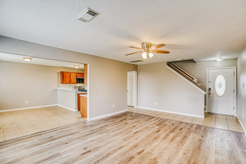 1,795/Mo, 7214 River Pines Dr Cypress, TX 77433 Living Room View 2