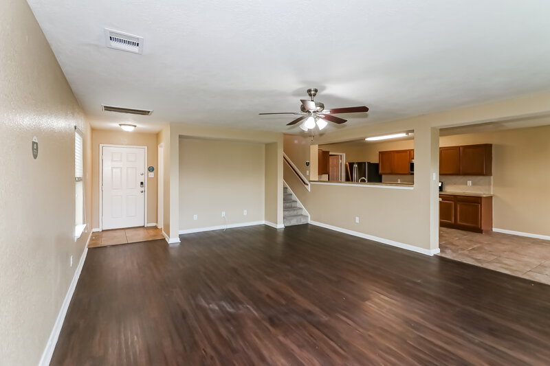 2,285/Mo, 20710 Tayman Oaks Dr Cypress, TX 77433 Living Room View 2