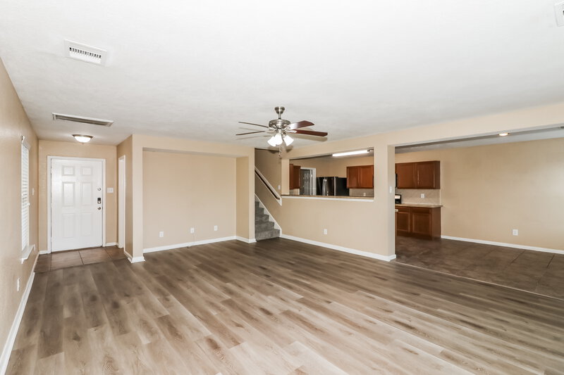1,840/Mo, 20710 Tayman Oaks Dr Cypress, TX 77433 Living Room View 2