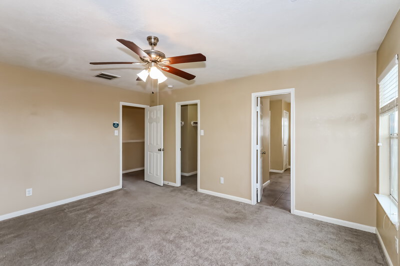 2,285/Mo, 20710 Tayman Oaks Dr Cypress, TX 77433 Main Bedroom View