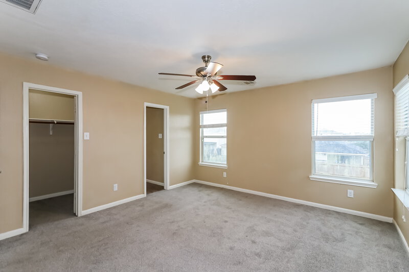 2,285/Mo, 20710 Tayman Oaks Dr Cypress, TX 77433 Main Bedroom View 2