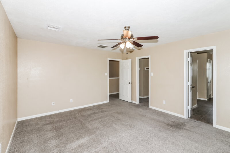 1,840/Mo, 20710 Tayman Oaks Dr Cypress, TX 77433 Main Bedroom View 2