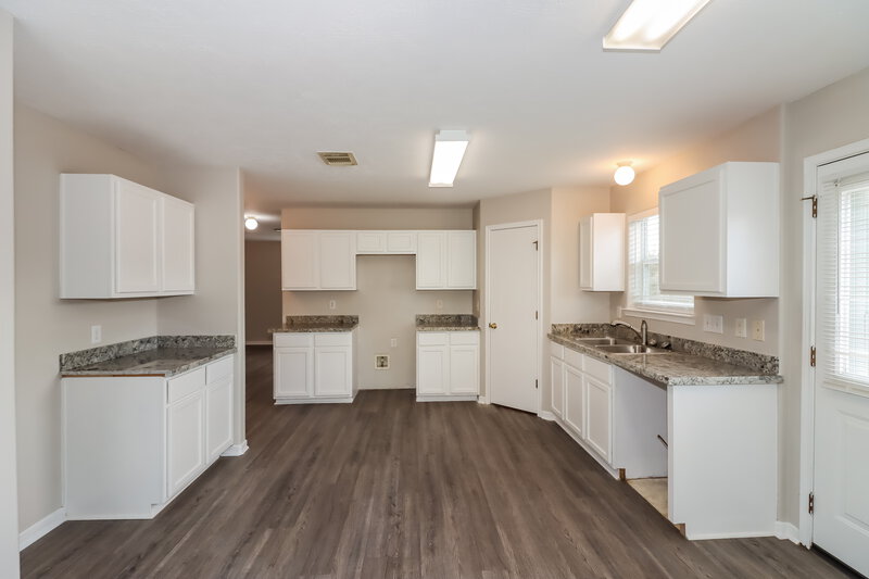 2,820/Mo, 7811 Sisterdale Dr Cypress, TX 77433 Kitchen View 2