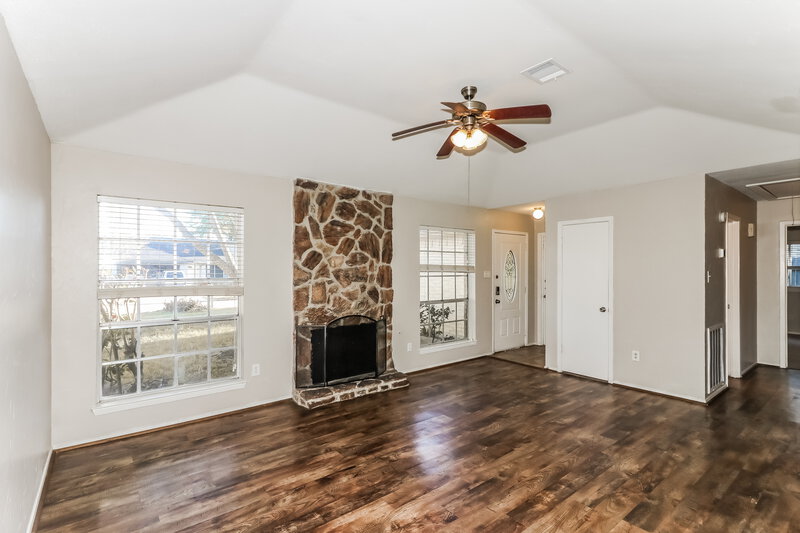 1,770/Mo, 18714 Andalusian Dr Cypress, TX 77433 Living Room View