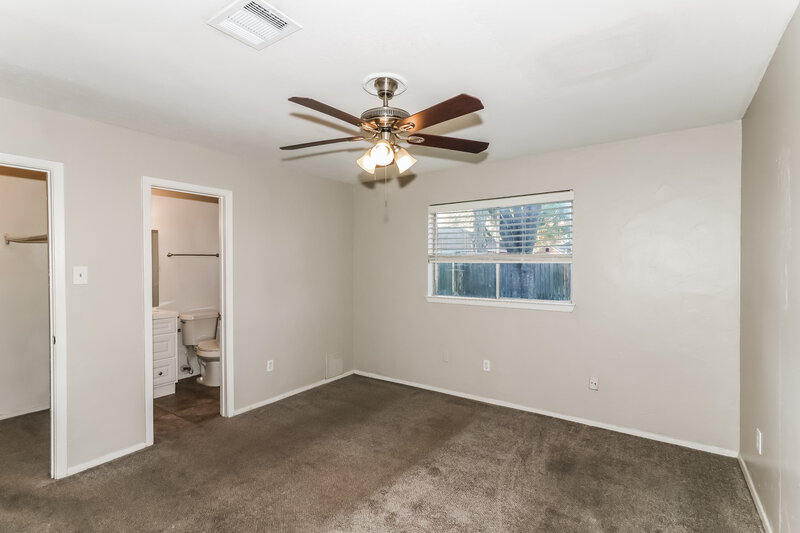 1,770/Mo, 18714 Andalusian Dr Cypress, TX 77433 Main Bedroom View