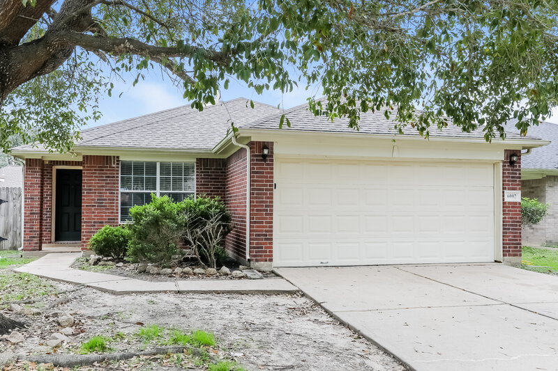 2,050/Mo, 6002 Bradworthy Dr Katy, TX 77449 Front View