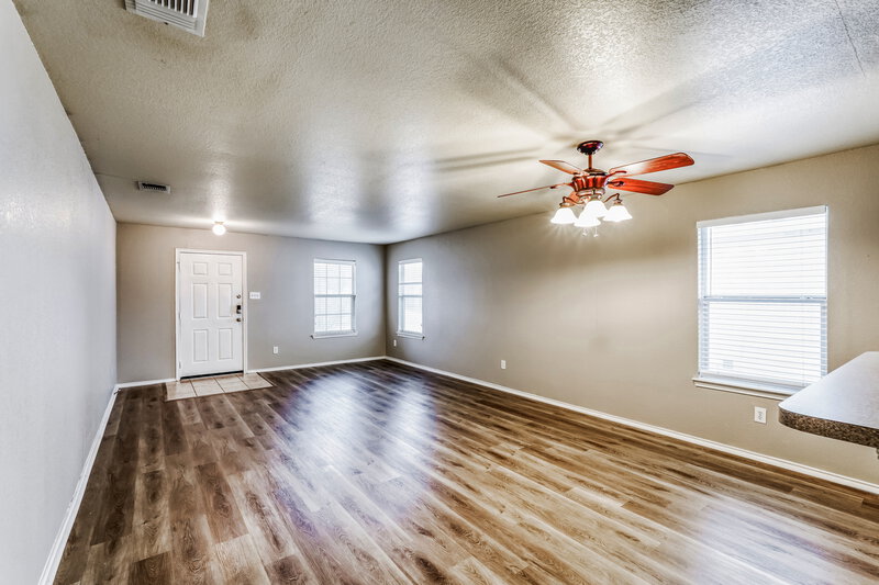 1,800/Mo, 20830 Banyan Crest Ln Katy, TX 77449 Living Room View