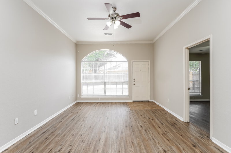 2,430/Mo, 6422 Garden Canyon Dr Katy, TX 77449 Living Room View 2