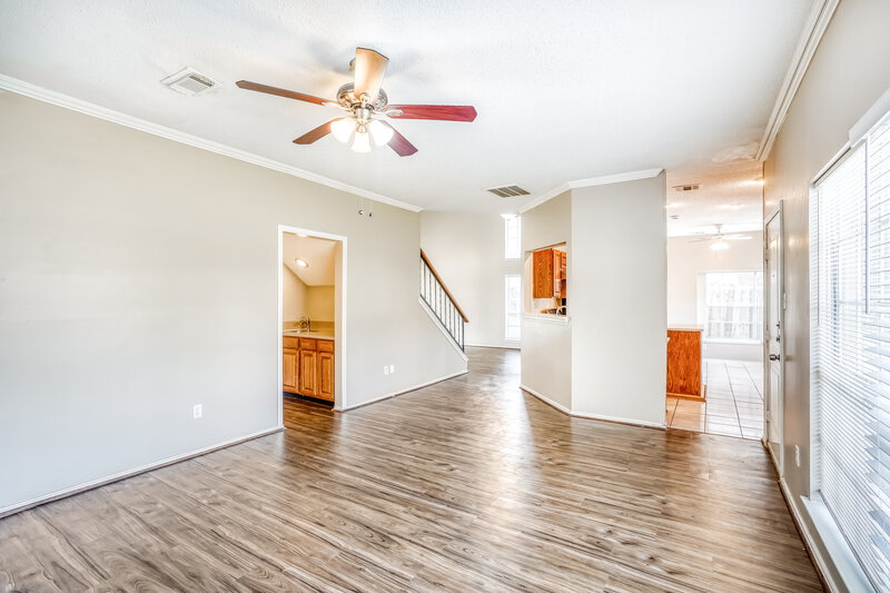 1,885/Mo, 6018 Fern Hollow Ct Katy, TX 77449 Living Room View 2